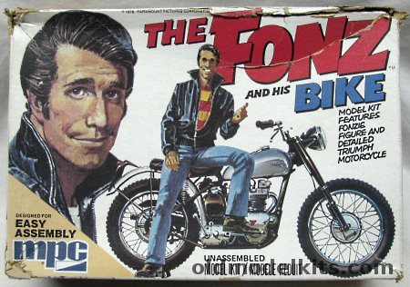 MPC 1/25 The Fonz and His Bike (Triumph 500 CC Twin Motorcycle) - Happy Days, 1-0634 plastic model kit